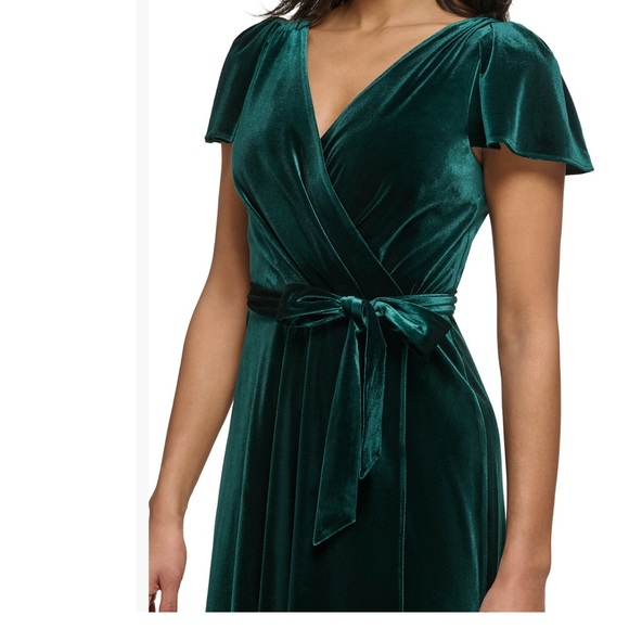 DKNY green velvet flutter dress. Size 12. Worn 1x! - Picture 4 of 4
